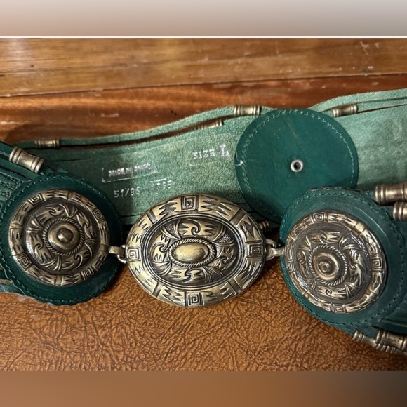Vtg Western Tooled Green Leather Bead Belt Size M Avion International Spain - Picture 2 of 8